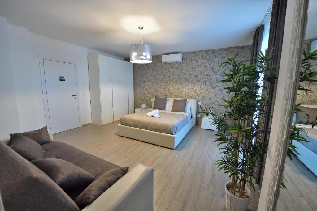 Hotel Karol Wojtyla Airport Bari Zewnętrze zdjęcie